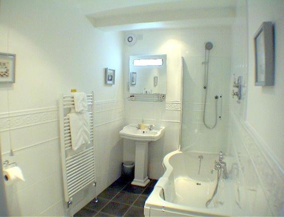 The Three Cocks Coaching Inn Glasbury Habitación foto